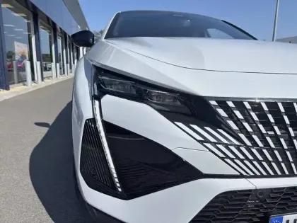 Photo 35 Peugeot 408  Electrique 58 kWh 210ch