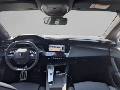 Photo 27 Peugeot 408  Electrique 58 kWh 210ch