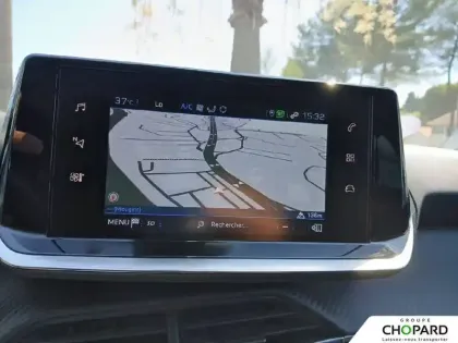 Photo 13 Peugeot 2008  PureTech 130 S&S EAT8