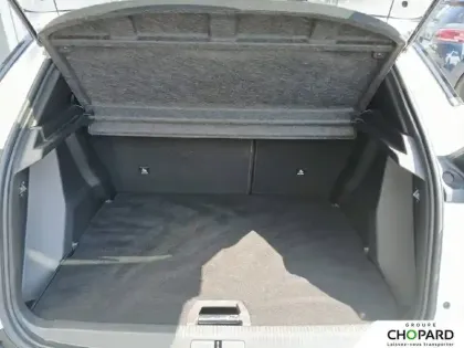 Photo 5 Peugeot 2008  PureTech 130 S&S EAT8