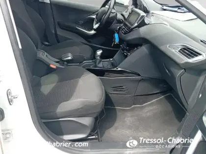 Photo 8 Peugeot 2008  1.2 PureTech 110ch S&S BVM5 Allure