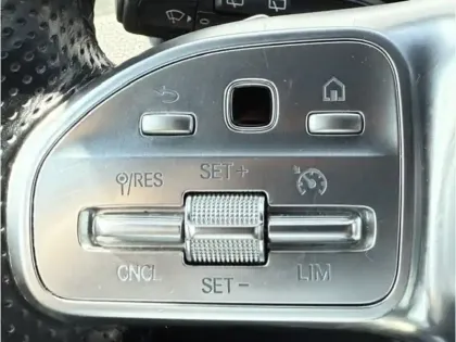 Photo 13 Mercedes GLA 200 AMG Line