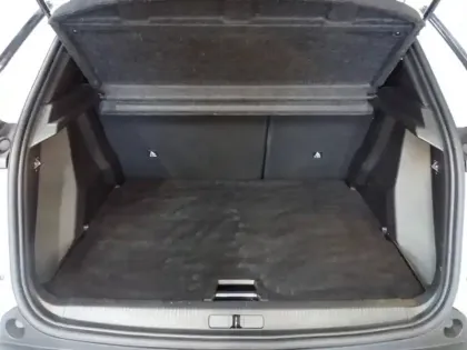 Photo 9 Peugeot 2008  e- 136ch Allure Pack