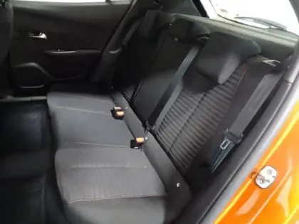 Photo 10 Peugeot 2008  1.2 PureTech 100ch S&S Active Business