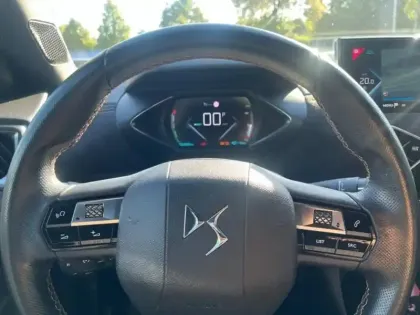Photo 9 DS DS 3  Crossback E-Tense Performance Line + 4cv