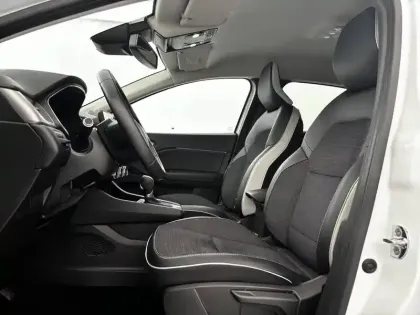 Photo 8 Renault Captur  E-Tech 145 - 21