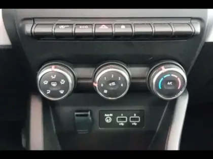 Photo 10 Renault Clio  1.0 TCe 90ch Evolution