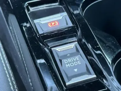 Photo 14 Peugeot 208  e- 136ch GT