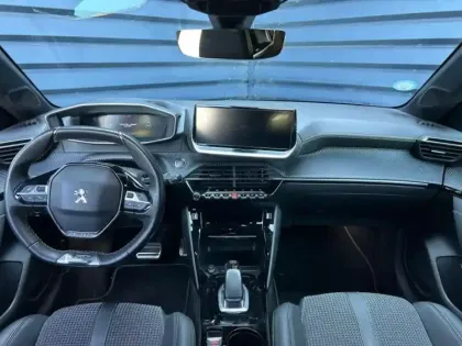 Photo 11 Peugeot 208  e- 136ch GT