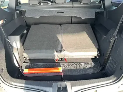 Photo 17 Dacia Jogger  Hybrid 140 7 places GSR2