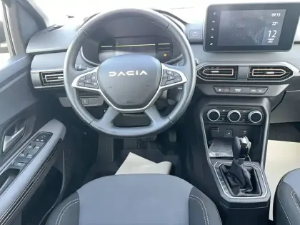 Photo 26 Dacia Jogger  Hybrid 140 7 places GSR2