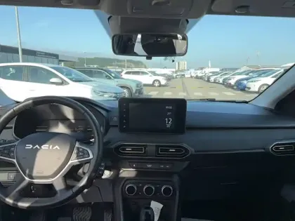 Photo 9 Dacia Jogger  Hybrid 140 7 places GSR2