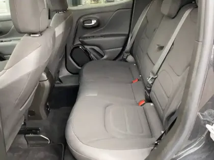 Photo 10 Jeep Renegade  1.3 Turbo T4 190 ch PHEV AT6 4xe eAWD