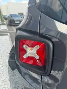 Photo 34 Jeep Renegade  1.3 Turbo T4 190 ch PHEV AT6 4xe eAWD