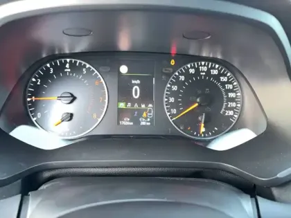 Photo 13 Renault Captur  TCe 90