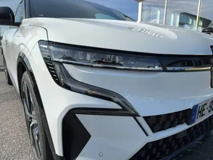 Photo 11 Renault Megane  E-Tech 220 ch autonomie confort GSR2