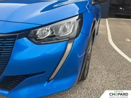 Photo 21 Peugeot 208  Electrique 50 kWh 136ch