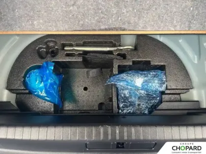 Photo 23 Peugeot 208  Electrique 50 kWh 136ch