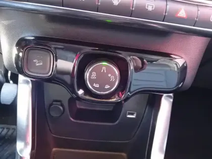 Photo 24 Citroën C3 Aircross  PureTech 110 S&S BVM6