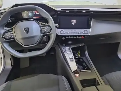 Photo 37 Peugeot 308  SW BlueHDi 130ch S&S EAT8