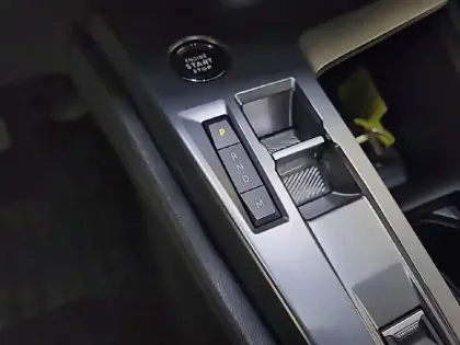 Photo 43 Peugeot 308  SW BlueHDi 130ch S&S EAT8