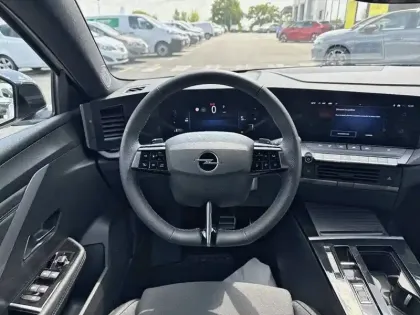 Photo 31 Opel Astra  1.2 Turbo 130 ch BVA8