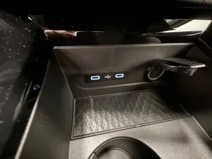 Photo 79 Renault Austral  E-Tech full hybrid 200 GSR2