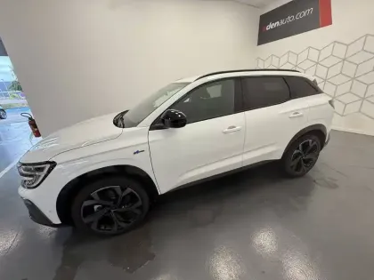 Photo 52 Renault Austral  E-Tech full hybrid 200 GSR2