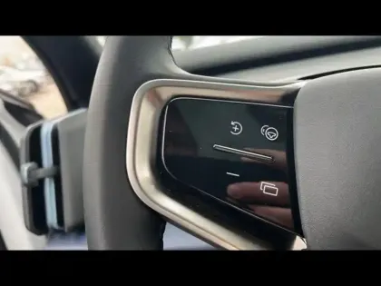 Photo 14 Volvo Ex30  Single Extended Range 272ch Ultra