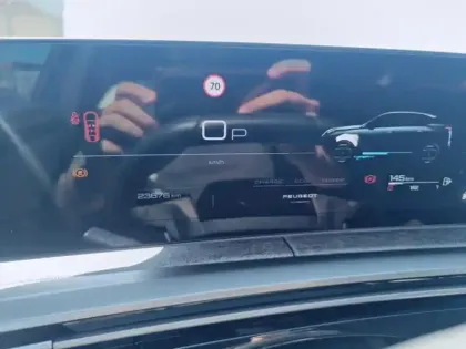 Photo 14 Peugeot 3008  1.2 Hybrid 136ch Allure e-DCS6