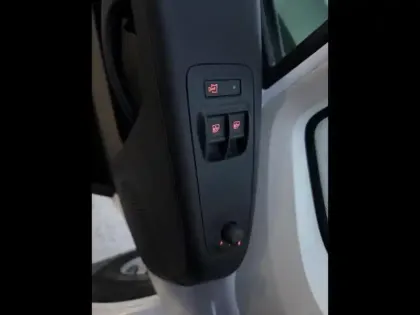 Photo 12 Peugeot Boxer  Fg 333 L2H2 2.2 BlueHDi S&S 140ch Premium