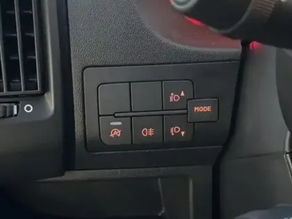 Photo 13 Peugeot Boxer  Fg 333 L2H2 2.2 BlueHDi S&S 140ch Premium