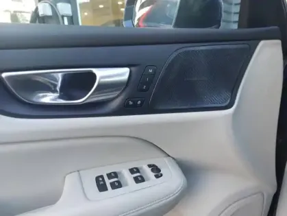 Photo 13 Volvo V60  B3 163ch Ultimate Style Dark DCT 7