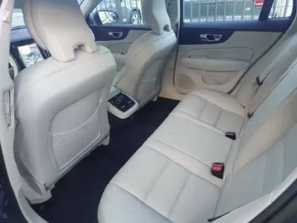 Photo 14 Volvo V60  B3 163ch Ultimate Style Dark DCT 7