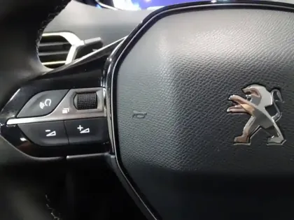 Photo 12 Peugeot 3008  HYBRID 225ch Allure e-EAT8