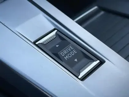 Photo 14 Peugeot 308  1.2 PureTech 130ch S&S Allure EAT8