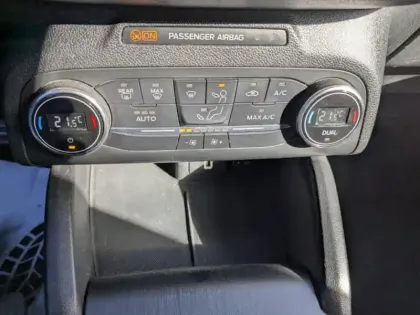 Photo 8 Ford Focus Gén. IV Ph1 ST-Line 5