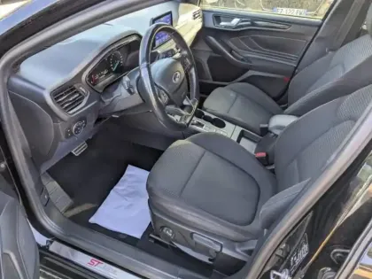 Photo 6 Ford Focus Gén. IV Ph1 ST-Line 5