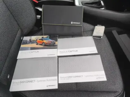 Photo 15 Renault Captur  TCe 155 EDC FAP Intens