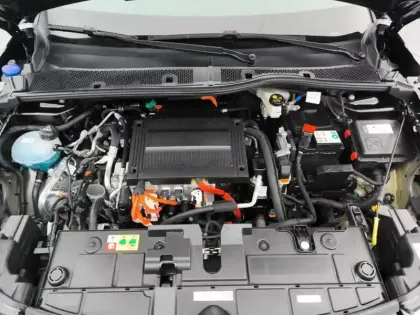 Photo 6 Citroën C4 e- 136 ch Automatique Shine