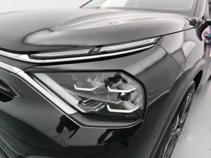 Photo 13 Citroën C4 e- 136 ch Automatique Shine