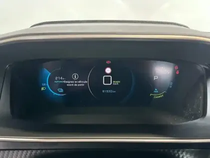 Photo 14 Peugeot 208  e- 136ch Allure