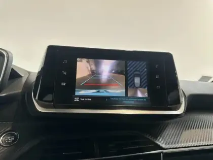 Photo 11 Peugeot 208  e- 136ch Allure