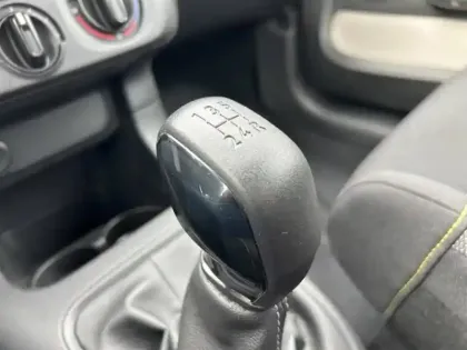 Photo 9 Citroën C3  1.2 PureTech 83ch S&S YOU!