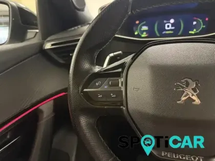 Photo 13 Peugeot 2008 Gén. II Ph1 NG GT 5