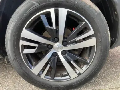 Photo 10 Peugeot 3008  1.2 PureTech 130ch Allure S&S