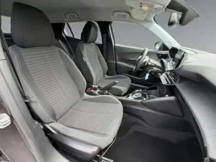 Photo 14 Peugeot 2008  1.2 PureTech 130ch S&S Style EAT8