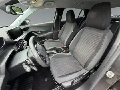 Photo 8 Peugeot 2008  1.2 PureTech 130ch S&S Style EAT8