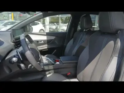 Photo 9 Peugeot 3008  HYBRID 225ch GT e-EAT8