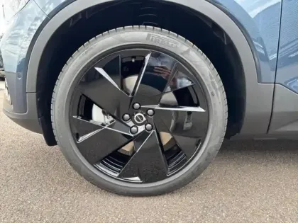 Photo 11 Volvo C40 E Single Extended Range 252ch Black Edition